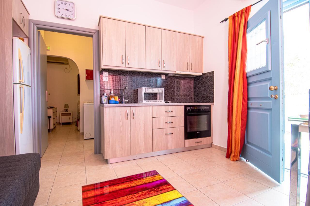 Adelphi Apartments Perissa  Zewnętrze zdjęcie