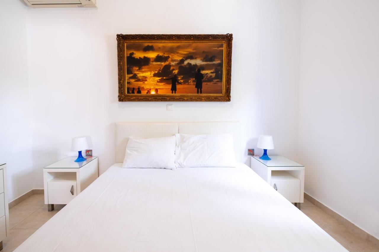 Adelphi Apartments Perissa  Zewnętrze zdjęcie