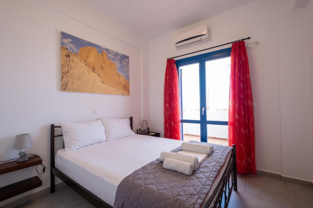 Adelphi Apartments Perissa  Zewnętrze zdjęcie