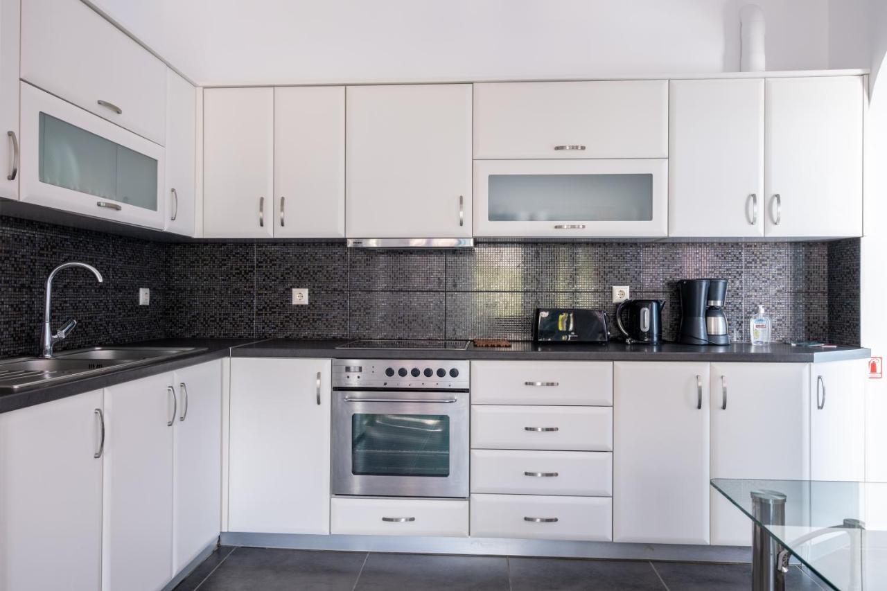 Adelphi Apartments Perissa  Zewnętrze zdjęcie