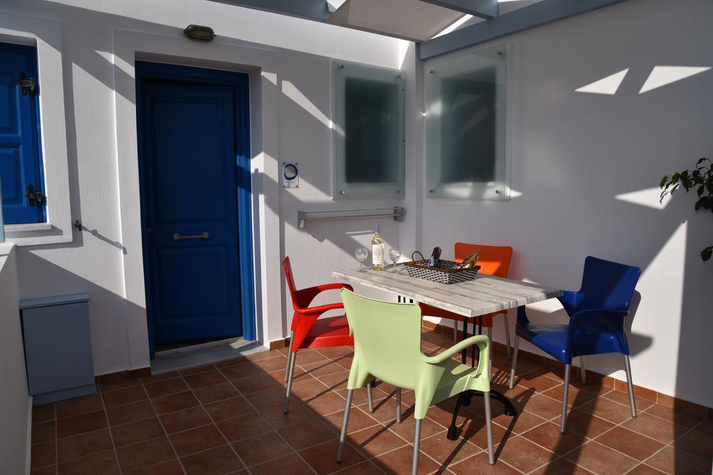 Adelphi Apartments Perissa  Zewnętrze zdjęcie